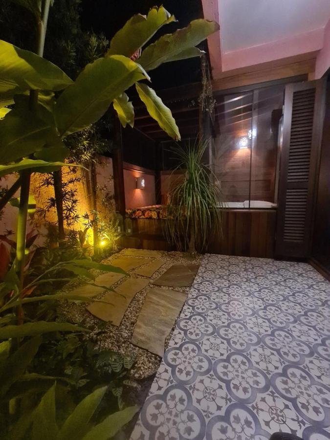 賓館 Rosada